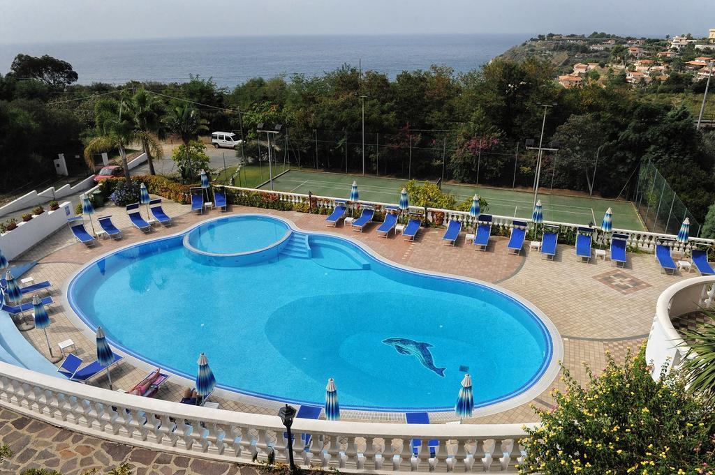 Villaggio Pineta Petto Bianco Капо Ватикано Екстериор снимка