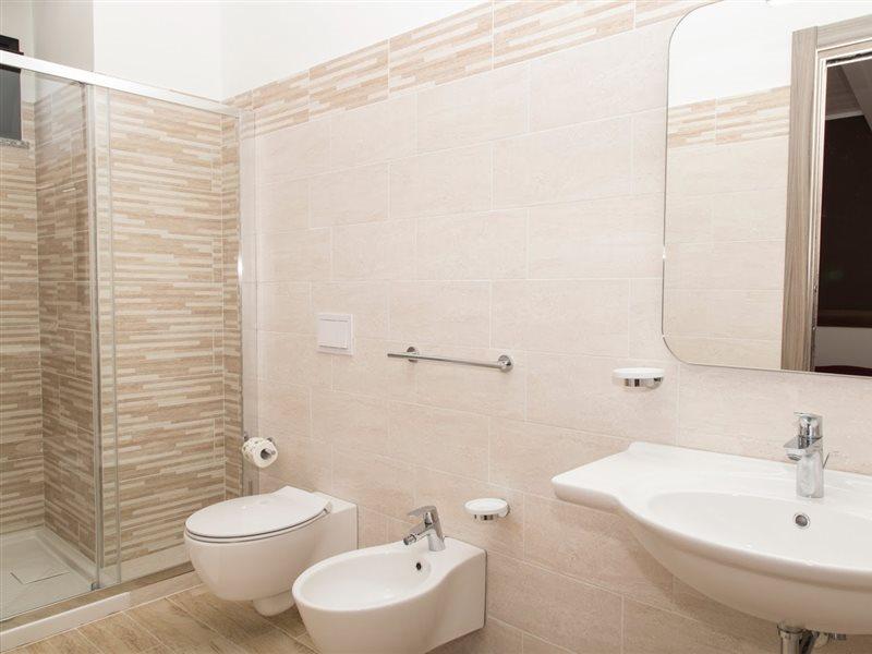 Villaggio Pineta Petto Bianco Капо Ватикано Екстериор снимка